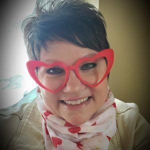 Meet your Posher, Tina